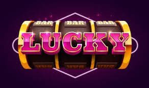 Antarmuka aplikasi motoslot yang menampilkan kategori permainan kasino langsung, slot, sportsbook, dan esports
